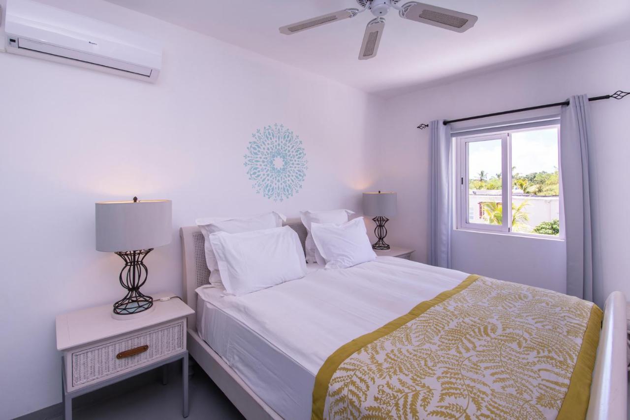 Le Mandala Moris Guesthouse Pointe Aux Canonniers Гранд Байе Екстериор снимка