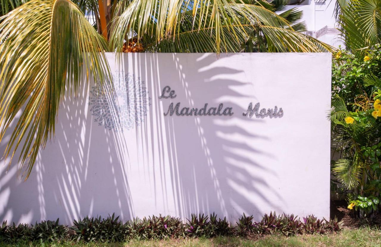 Le Mandala Moris Guesthouse Pointe Aux Canonniers Гранд Байе Екстериор снимка
