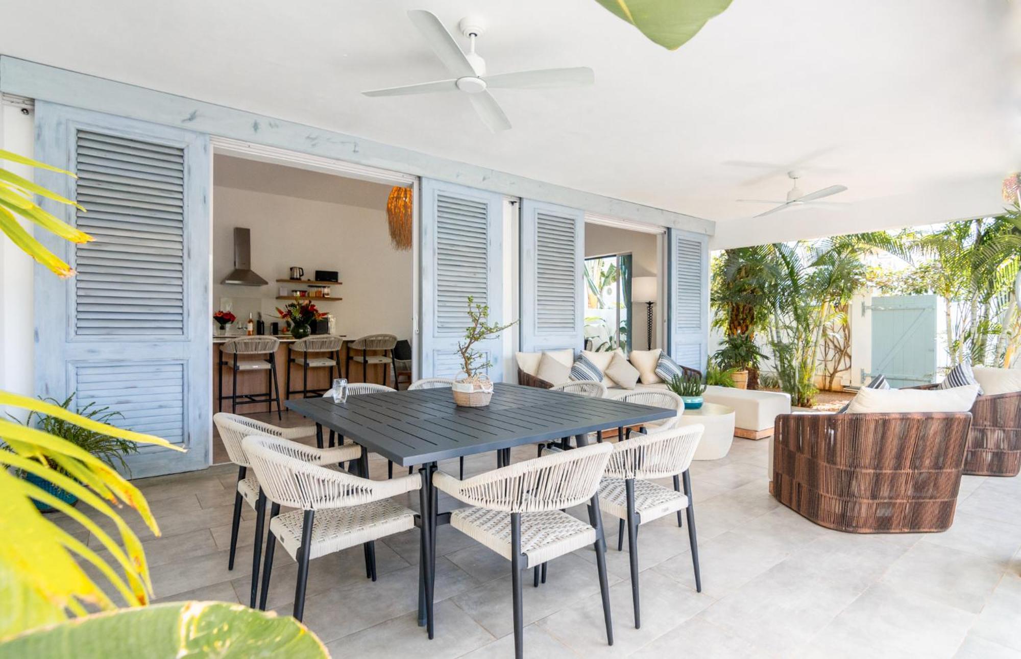 Le Mandala Moris Guesthouse Pointe Aux Canonniers Гранд Байе Екстериор снимка