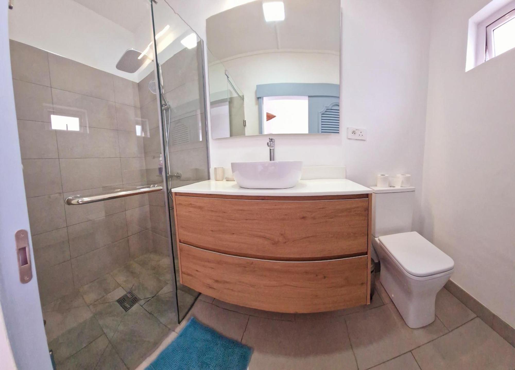 Le Mandala Moris Guesthouse Pointe Aux Canonniers Гранд Байе Екстериор снимка